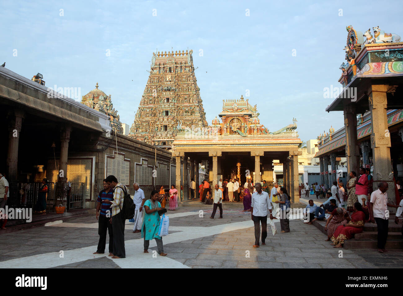 Scene inside Arulmigu Kapaleeswarar Temple, Chennai, India Stock Photo