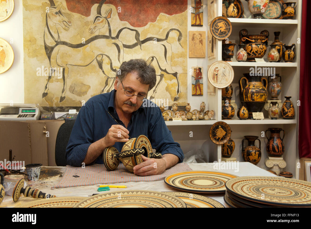 Griechenland, Kreta, Agios Nikolaos, Atelier Ceramica Stock Photo