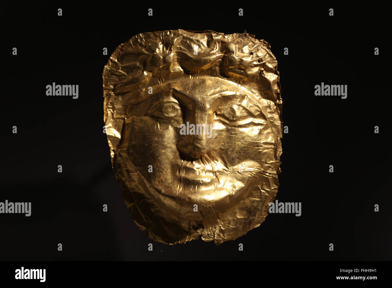 Funerary practices. Eastern provinces of Roman Empire. Near Eastern. Gold mask. Levantine tombs. Imperial period. Stock Photo