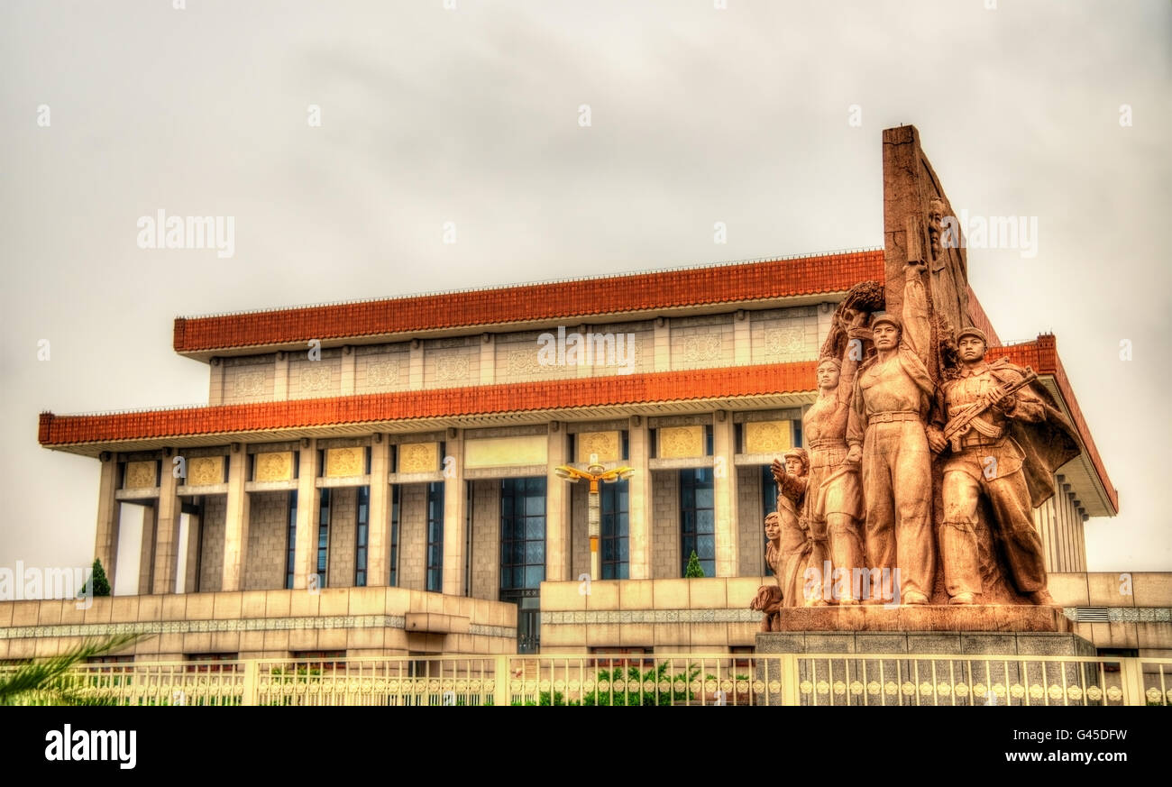 The Mausoleum of Mao Zedong on Tiananmen square in Beijing Stock Photo