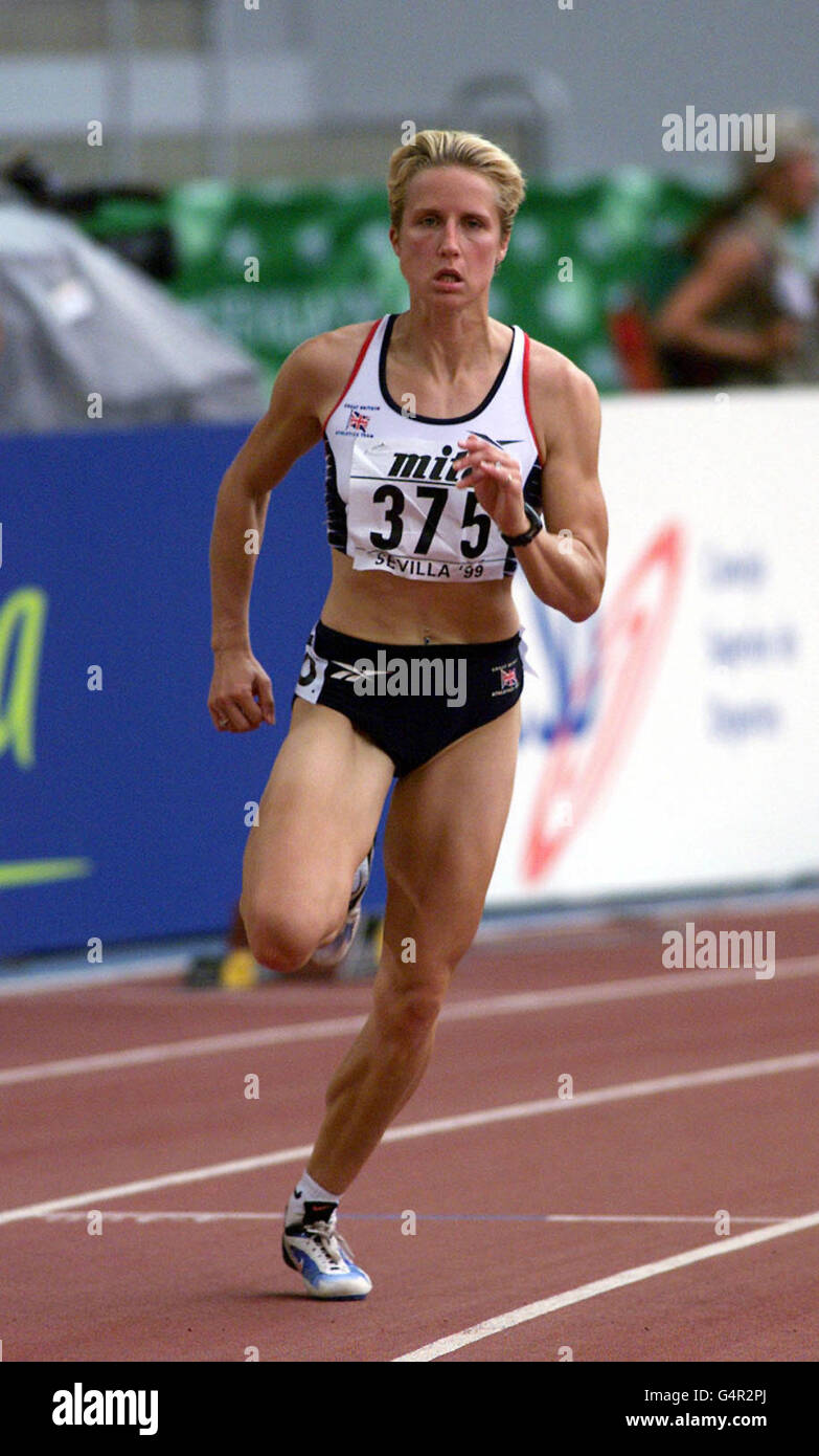 World Athletics/ Merry. Britain's Katharine Merry in action in the 400m heats during the qualifying rounds in the IAAF World Athlestics Championships in Seville. Stock Photo