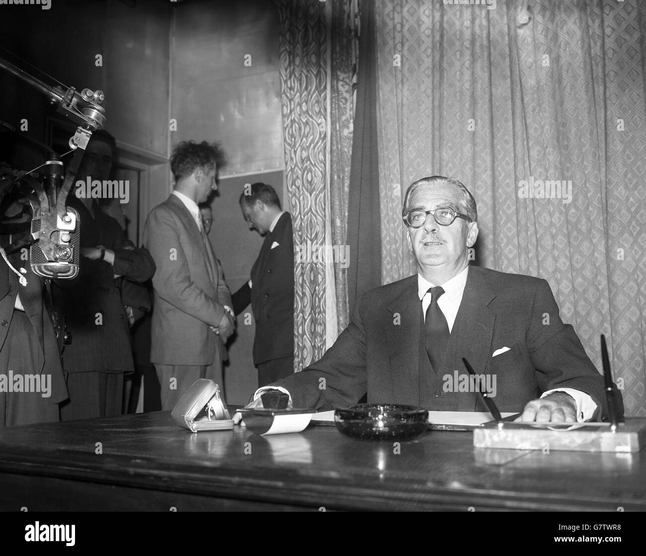 Politics - Sir Anthony Eden - Suez Canal Crisis - BBC Lime Grove Studios, London Stock Photo