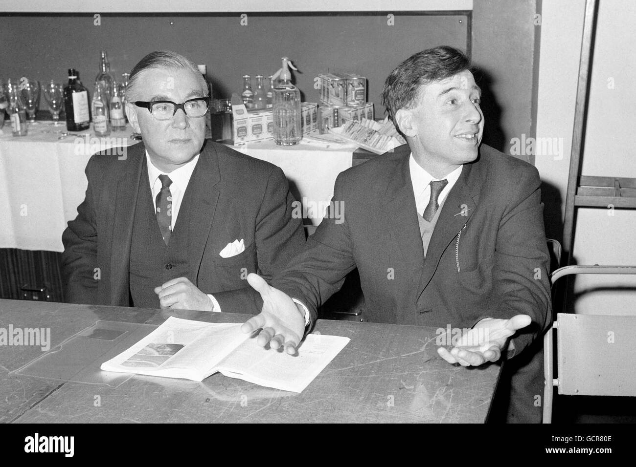 Patrick Steptoe (left) from Oldham general Hospital, and Dr Robert Edwards of the Physiological Laboratory at Cambridge University, are shown during a press conference at BBC Television studios at Lime Grove, London, before they take part in the programme '24 Hours'. Stock Photo