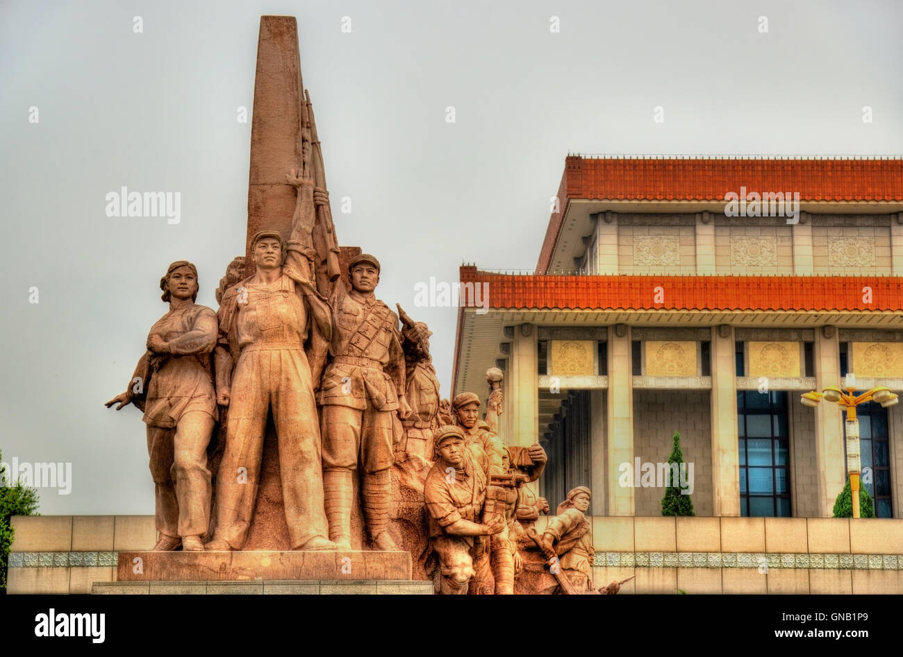 Revolutionary statues at the Mausoleum of Mao Zedong in Beijing Stock Photo