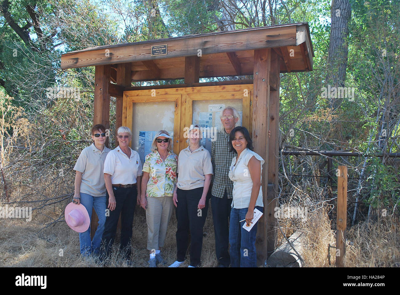 anzatrailnps 4130448262 Atascadero Trailhead Stock Photo