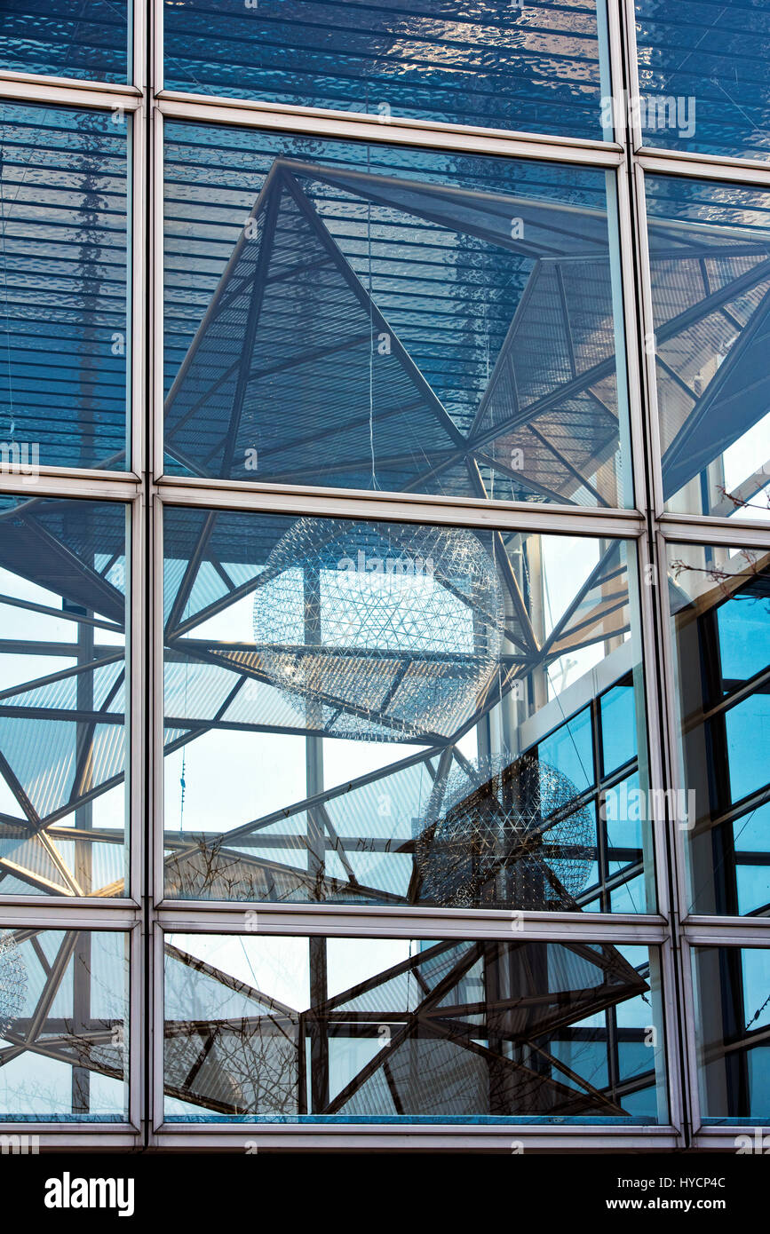 Malin Architectural Expanded Metal Kite sculptures at Centre MK, Milton Keynes Shopping Centre. Milton Keynes, Buckinghamshire, England Stock Photo