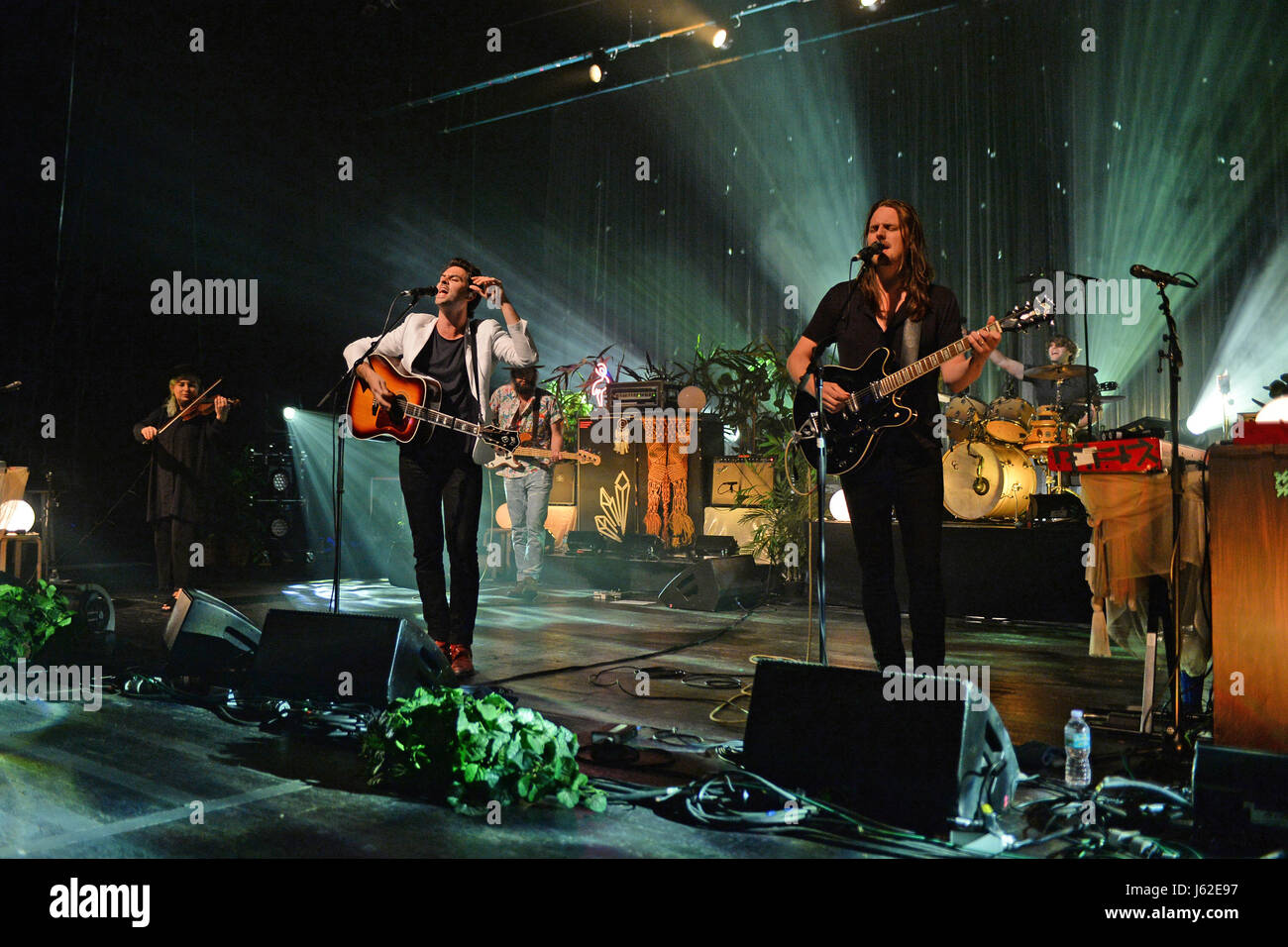 Miami Beach, Florida, USA. 18th May, 2017. Charity Rose Thielen, Chris Zasche, Tyler Williams, Jonathan Russell and Matt Gervais of The Head And The Heart performs at the Fillmore on May 18, 2017 in Miami Beach, Florida. Credit: MediaPunch Inc/Alamy Live News Stock Photo