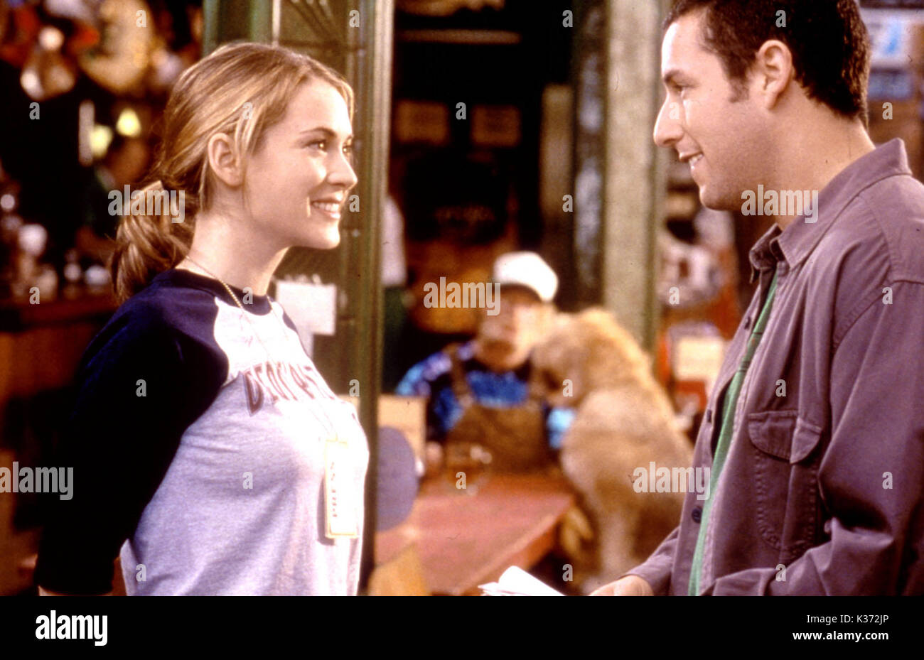 MR DEEDS COLUMBIA PICTURES WINONA RYDER, ADAM SANDLER     Date: 2002 Stock Photo