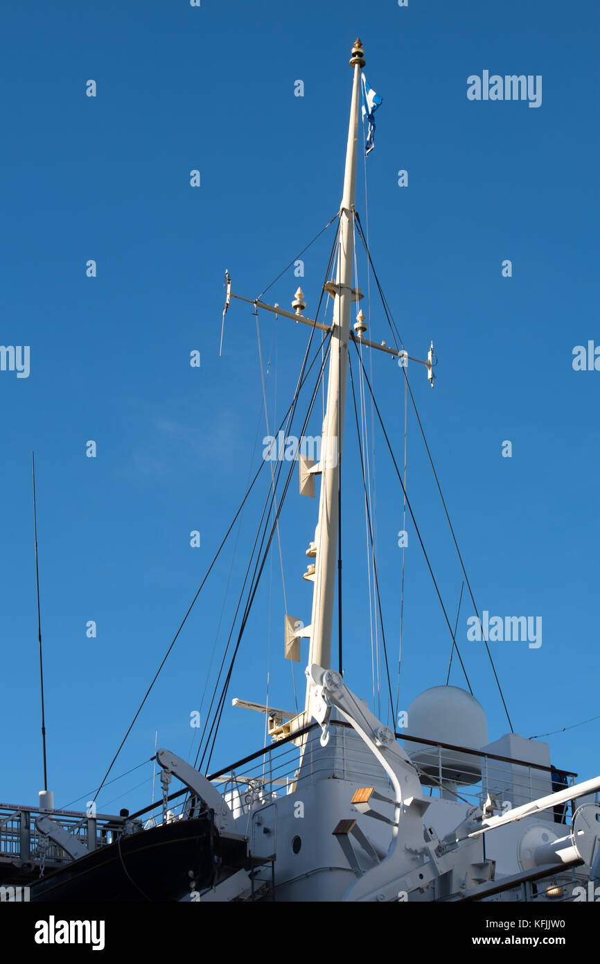 Edinburgh, Scotland, The Royal Yacht Britannia at Ocean Terminal, Leith, Edinburgh, Ships mast Stock Photo