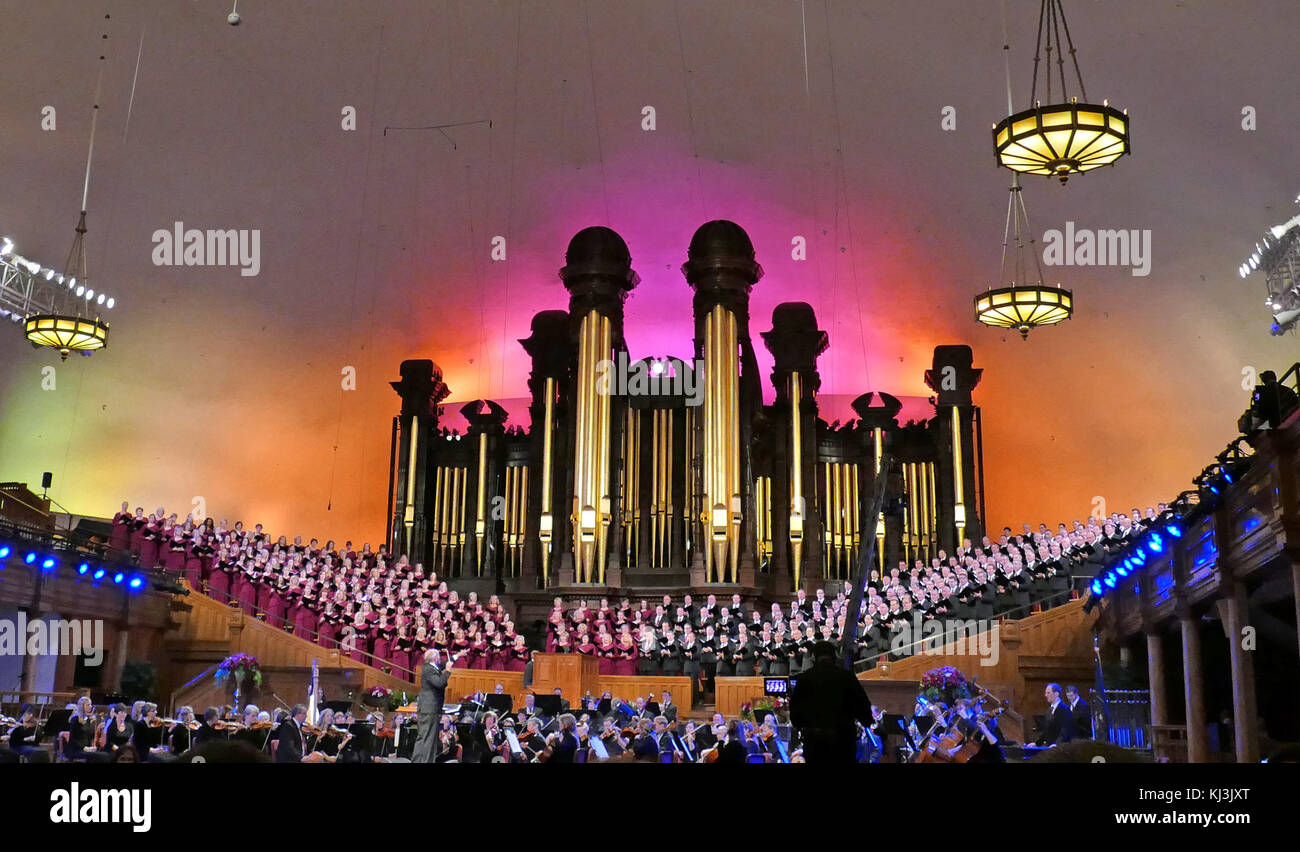 The Mormon Tabernacle Choir (31526061976) Stock Photo