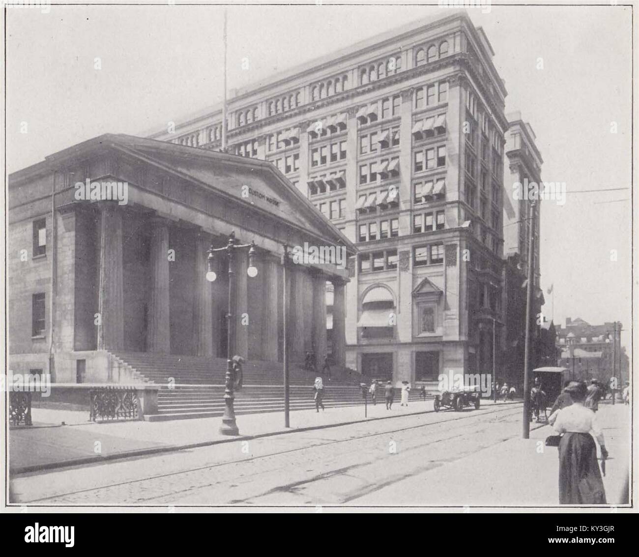 U.S. Custom House and the Drexel Building Stock Photo