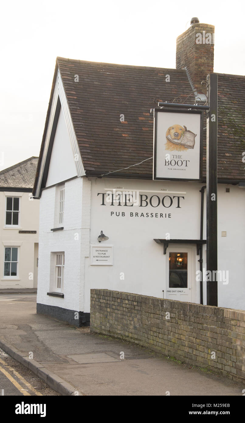 Histon, UK. 5-Feb-2018 The recently refurbished pub, 'The Boot' in Histon, Cambridgeshire reopens as a Brasserie in the White Brasserie Company chain with director Raymond Blanc Credit: Nick M/Alamy Live News Stock Photo