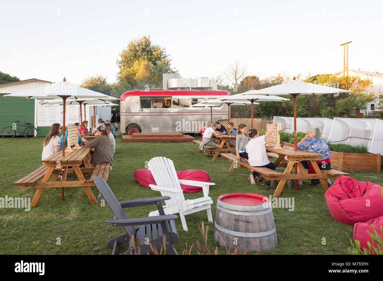 Portable burger bar, Aranui Road, Mapua, Tasman District, New Zealand Stock Photo