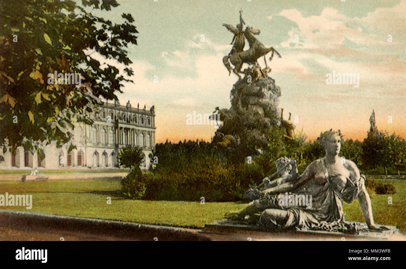 Statues outside Palace. Chiemsee. 1910 Stock Photo