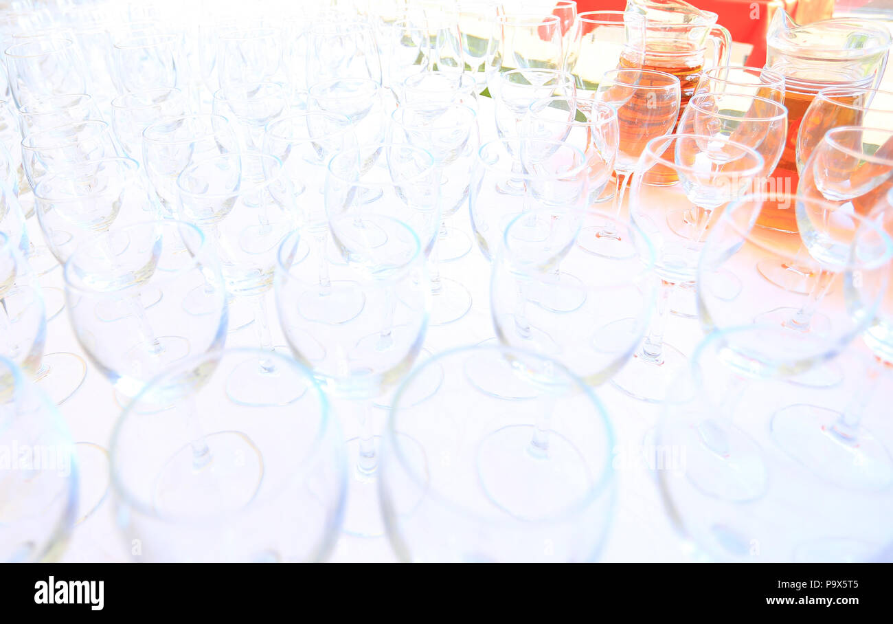 catering services background with snacks and glasses of wine on bartender  counter in restaurant Stock Photo - Alamy