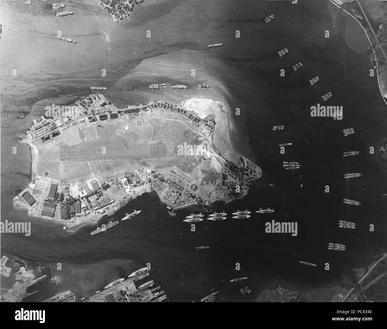 Aerial view of Pearl Harbor on 3 May 1940 Stock Photo - Alamy