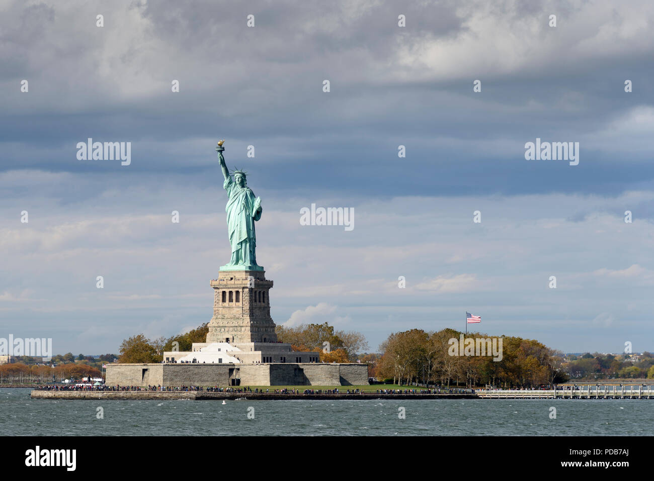 29-10-15, New York, USA. Statue of liberty from the Staten Island ferry. Photo: © Simon Grosset Stock Photo