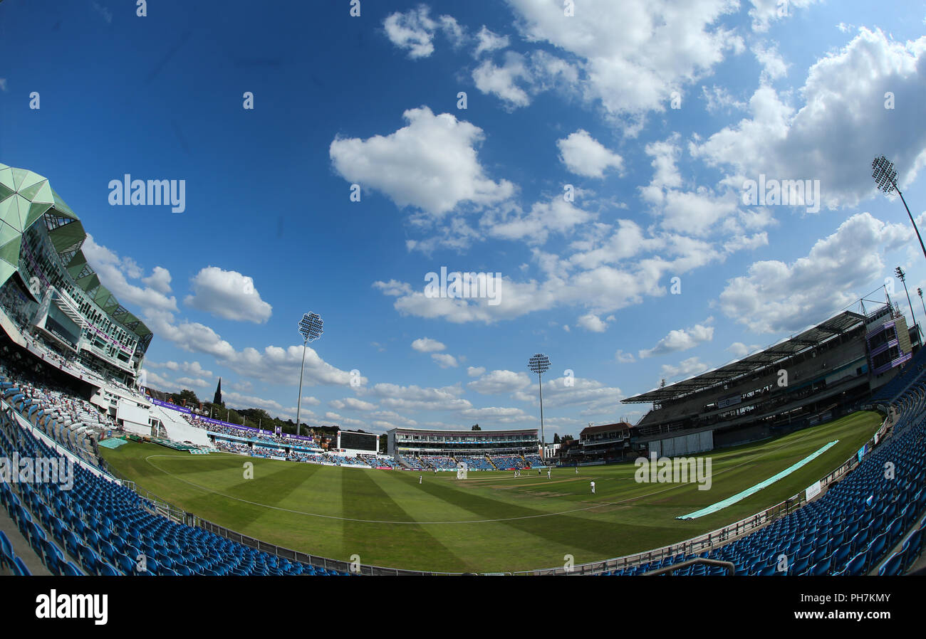 Emerald Headingley Stadium, Leeds, West Yorkshire, 31st August 2018.    General Stadium view of the Emerald Headingley Stadium as it under goes a mult-million pound redevelopment of the north stand during Day 3 of the Specsavers County Championship match between Yorkshire CCC and Somerset CCC at Emerald Headingley Stadium.   Credit: Touchlinepics/Alamy Live News Stock Photo