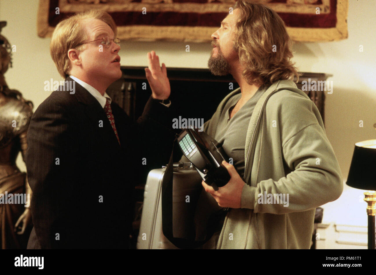 Film Still from 'The Big Lebowski' Philip Seymour Hoffman, Jeff Bridges © 1998 Gramercy Pictures Stock Photo