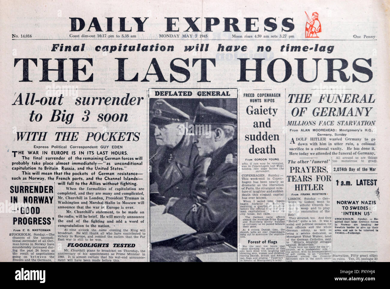 'THE LAST HOURS' Daily Express front page newspaper Second World War headline on the end of World War II WWII in  MAY 7 1945 London England UK Stock Photo