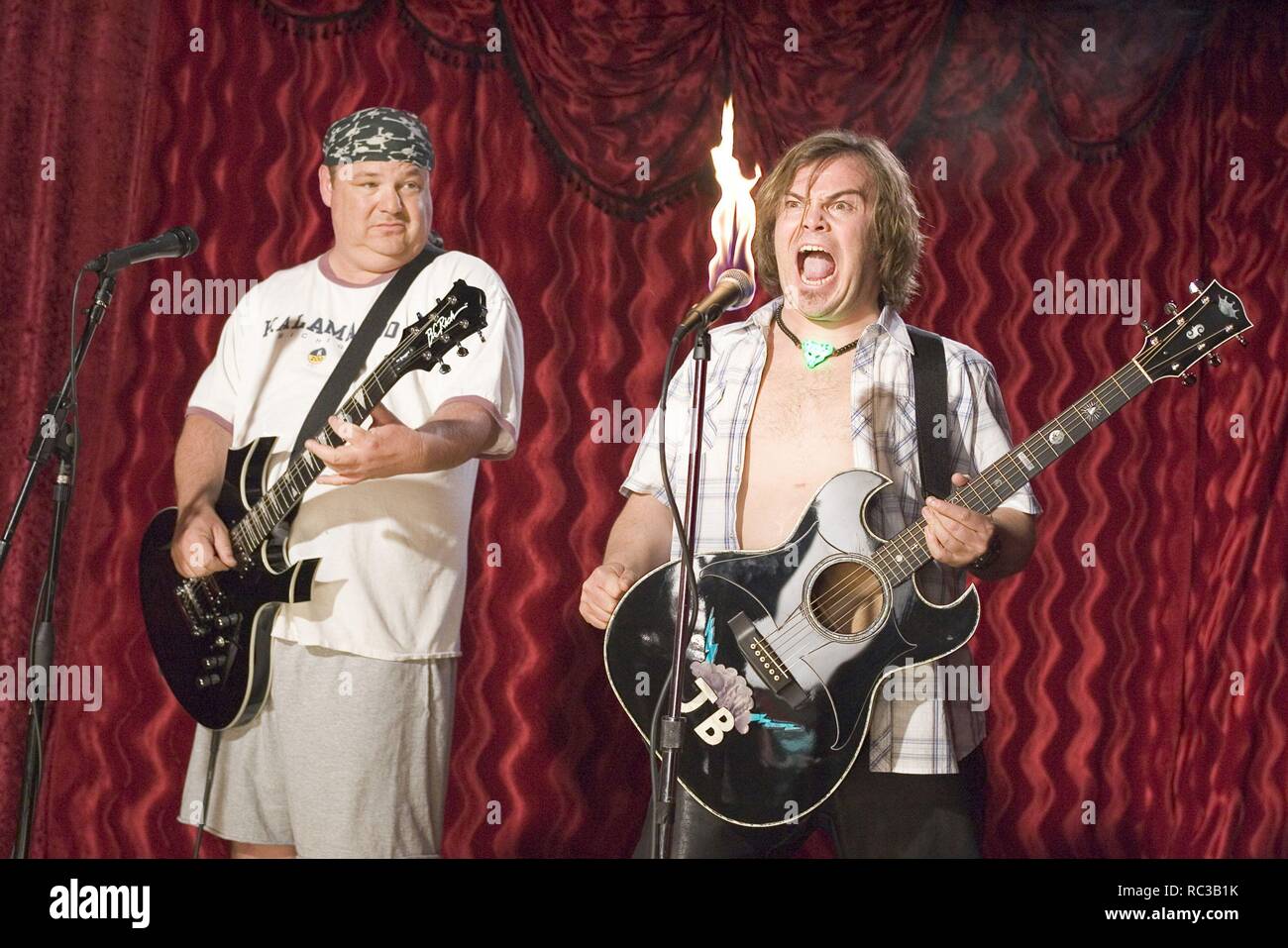 Original film title: TENACIOUS D IN 'THE PICK OF DESTINY'. English title: TENACIOUS D IN 'THE PICK OF DESTINY'. Year: 2006. Director: LIAM LYNCH. Stars: JACK BLACK; KYLE GASS. Credit: NEW LINE PRODUCTIONS / ROSENTHAL, ZADE / Album Stock Photo