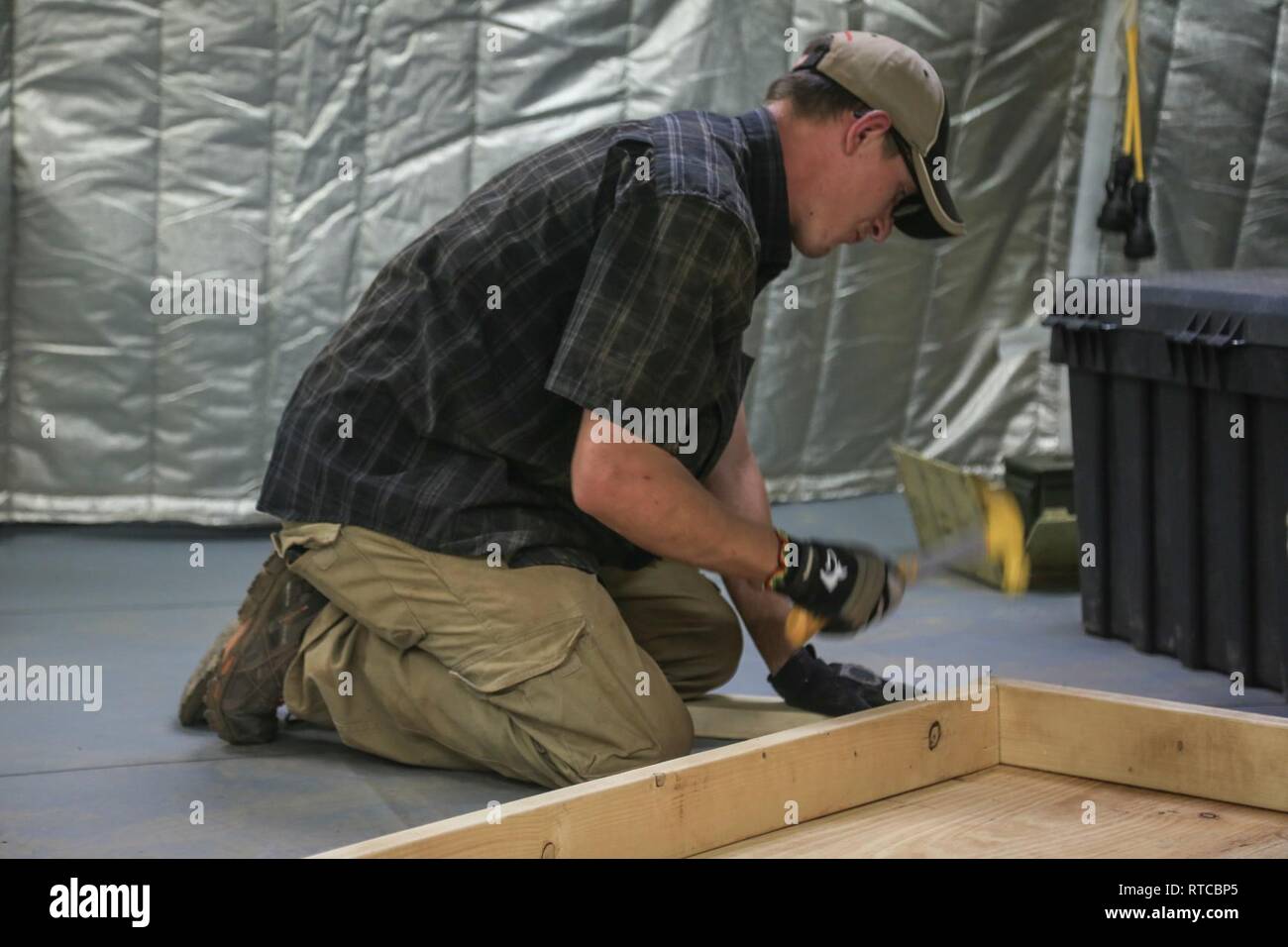 A U.S. Army engineer specialist assigned to 3rd Special Forces Group Stock Photo