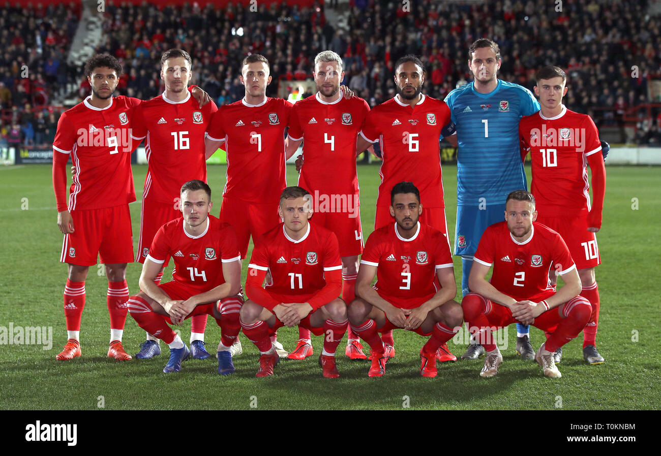 Wales' team group, from left to right, Top Row: Tyler Roberts, Lee Evans, Will Vaulks, Paul Dummett, Ashley Williams, Danny Ward and Ben Woodburn. Bottom row: Ben Woodburn, George Thomas, Neil Taylor and Chris Gunter during the International Friendly match at the Racecourse Ground, Wrexham. Stock Photo