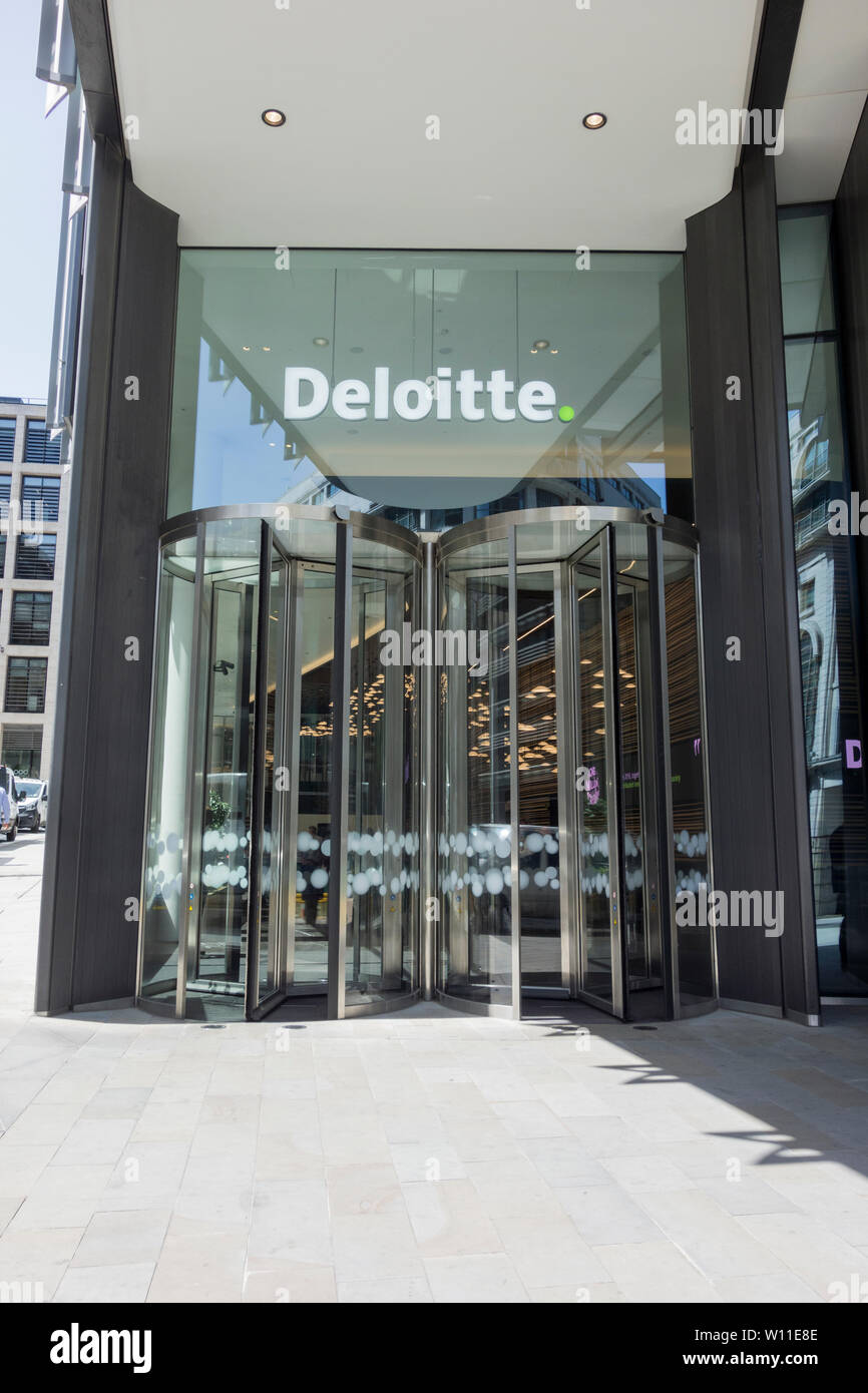 Deloitte LLP, Hill House, Little New Street, London, EC4, UK Stock Photo