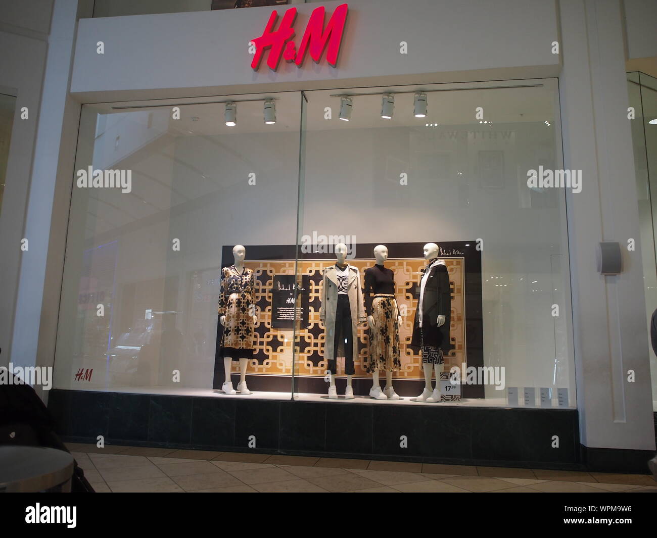 H&M store in Intu shopping centre, Milton Keynes, UK Stock Photo