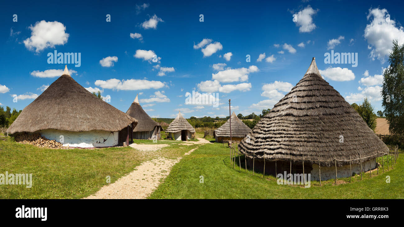 Butser Ancient Farm, Eisenzeit Gehäuse. Stockfoto