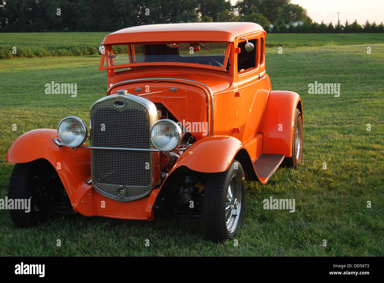 1932 Ford 5 Window Coupe Photo Stock - Alamy