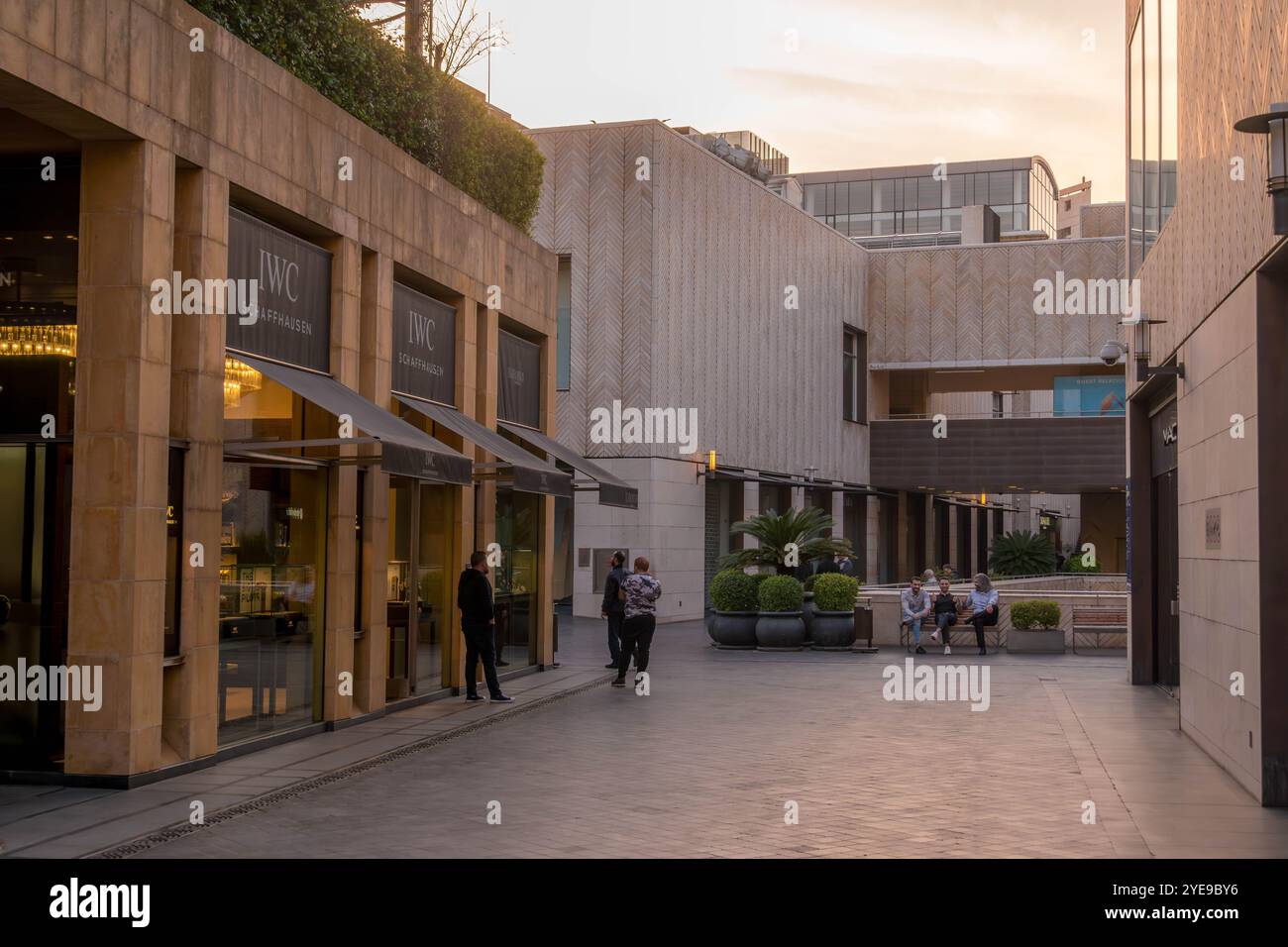 I negozi e il negozio di moda sulle strade del centro di Beirut, Libano. Foto Stock