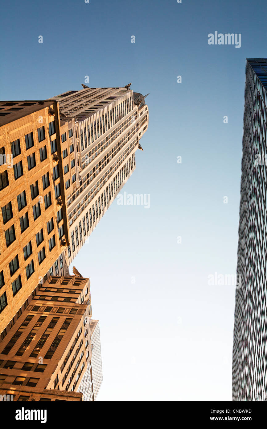 Guardare i palazzi a Lexington Avenue e la 42th street Foto Stock