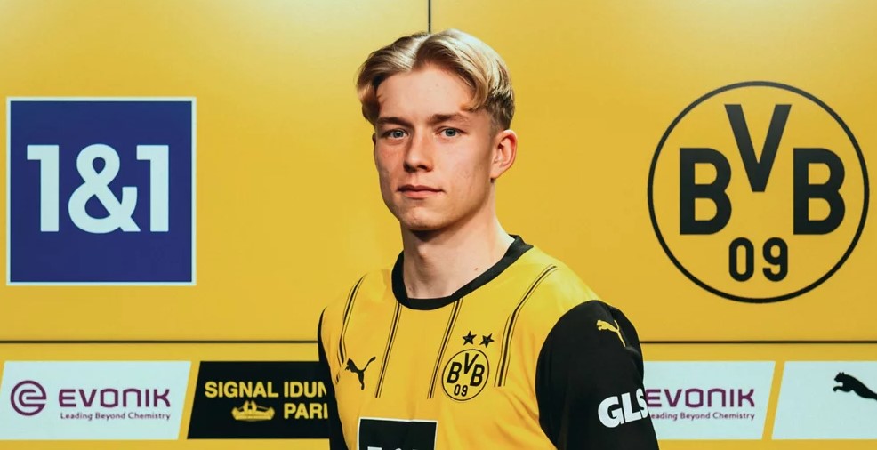 Daniel Svensson præsenteres i Dortmund