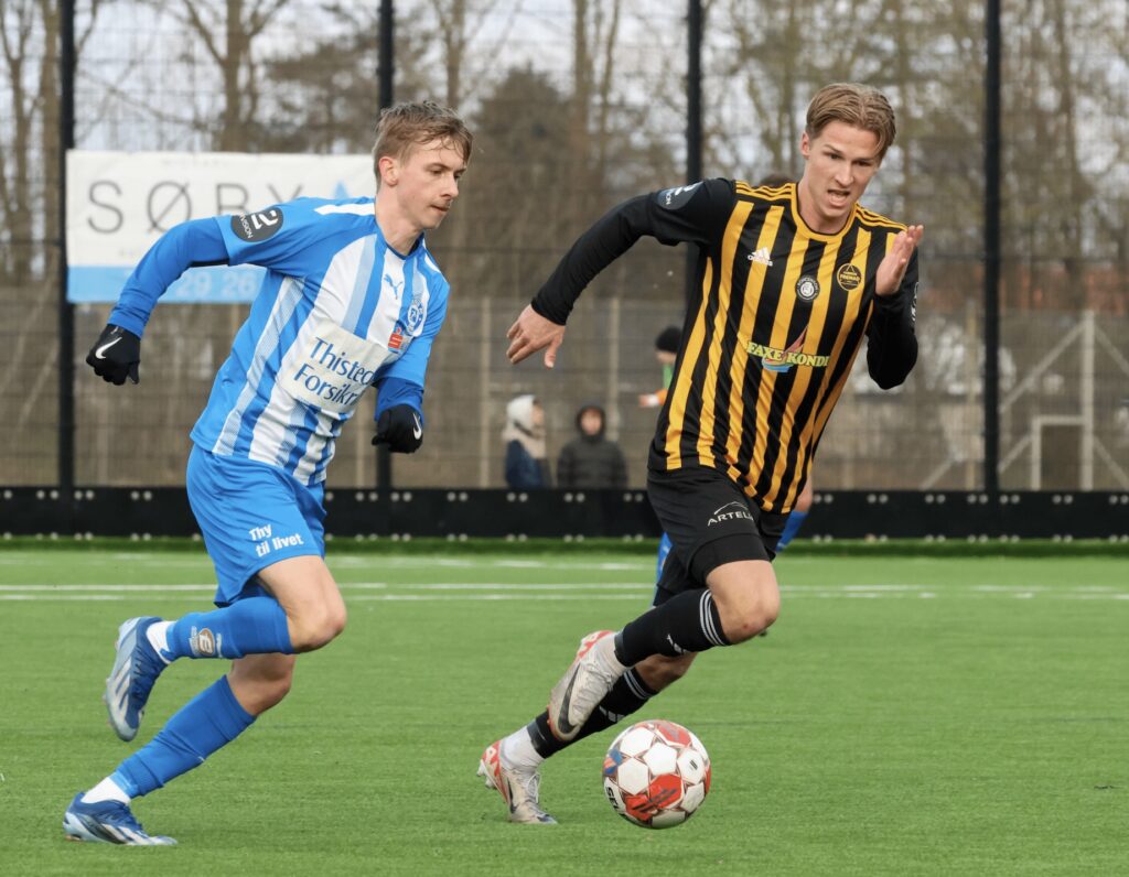 Oliver Andreasen i aktion for Thisted FC