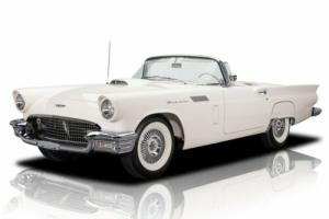 1957 Ford Thunderbird