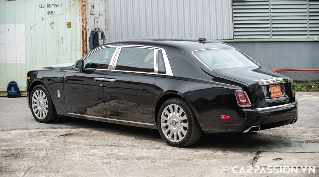 2018 RollsRoyce Phantom EWB fourdoor saloon Specifications  CarExpert