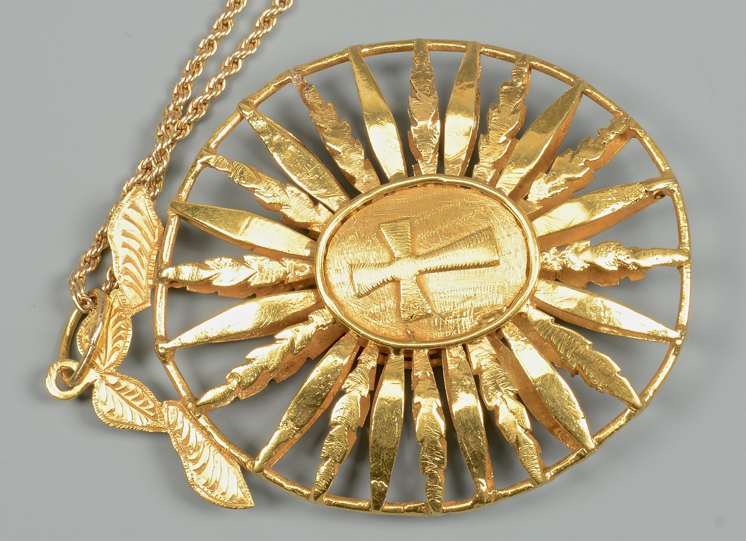 Lot 83: 18K gold Medallion, 14K 31" Necklace