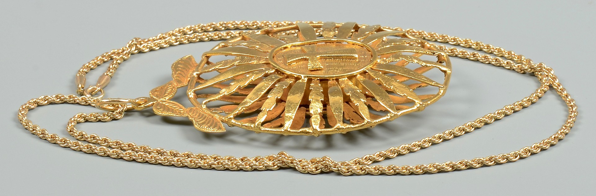 Lot 83: 18K gold Medallion, 14K 31" Necklace