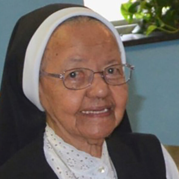 Oblate Sister Lucia Quesada dies at 96