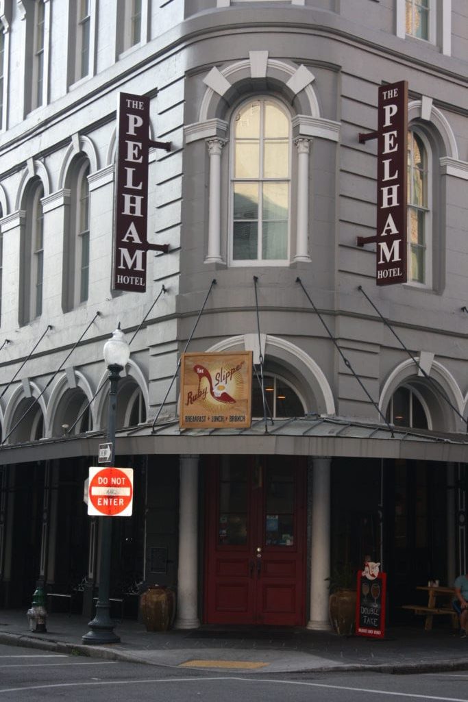 Front of Ruby Slipper Cafe