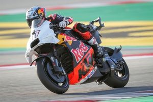 MotoGP: Após críticas de empresário, Acosta se sente "aliviado" depois de visita à sede da KTM