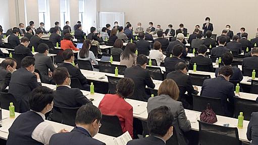 「3密どころか酸欠」自民のコロナ対策会議　議員殺到 席詰めて白熱4時間超 | 毎日新聞