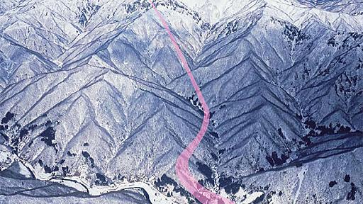 道ならぬ「酷道」、国道の「車両通行不能区間」とは 登山道やけもの道、解消工事進む | 乗りものニュース