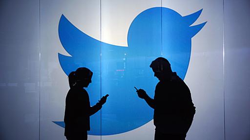 Hackers Convinced Twitter Employee to Help Them Hijack Accounts