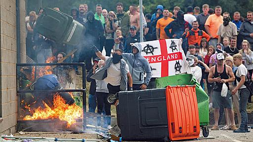 実は暴動の多いイギリスで、極右暴動が暴いた移民問題の真実