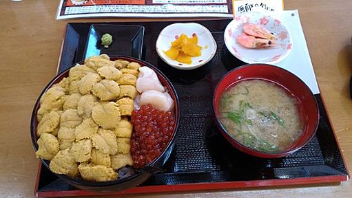 俺「うわっウニ丼たっか！？」友「でもせっかくの旅行だし食おうぜ！」俺「いやたけーから辞めとけ…」 ：お料理速報