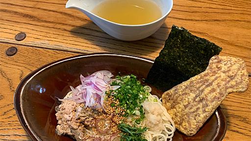 ぶっかけそうめん　鯖缶とイカ天がいい仕事してくれます - Kajirinhappyのブログ