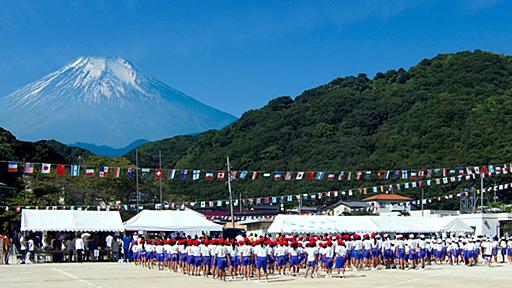 なぜ誰もおかしいと気づかないのか…学校で｢背の低い順に並ぶのは差別｣と主張する現役教員の納得の理由 一番小さい人と一番大きい人を確定して"序列"を視覚化する罪