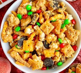 Cheesy Caramel Snack Mix- Santa's Version